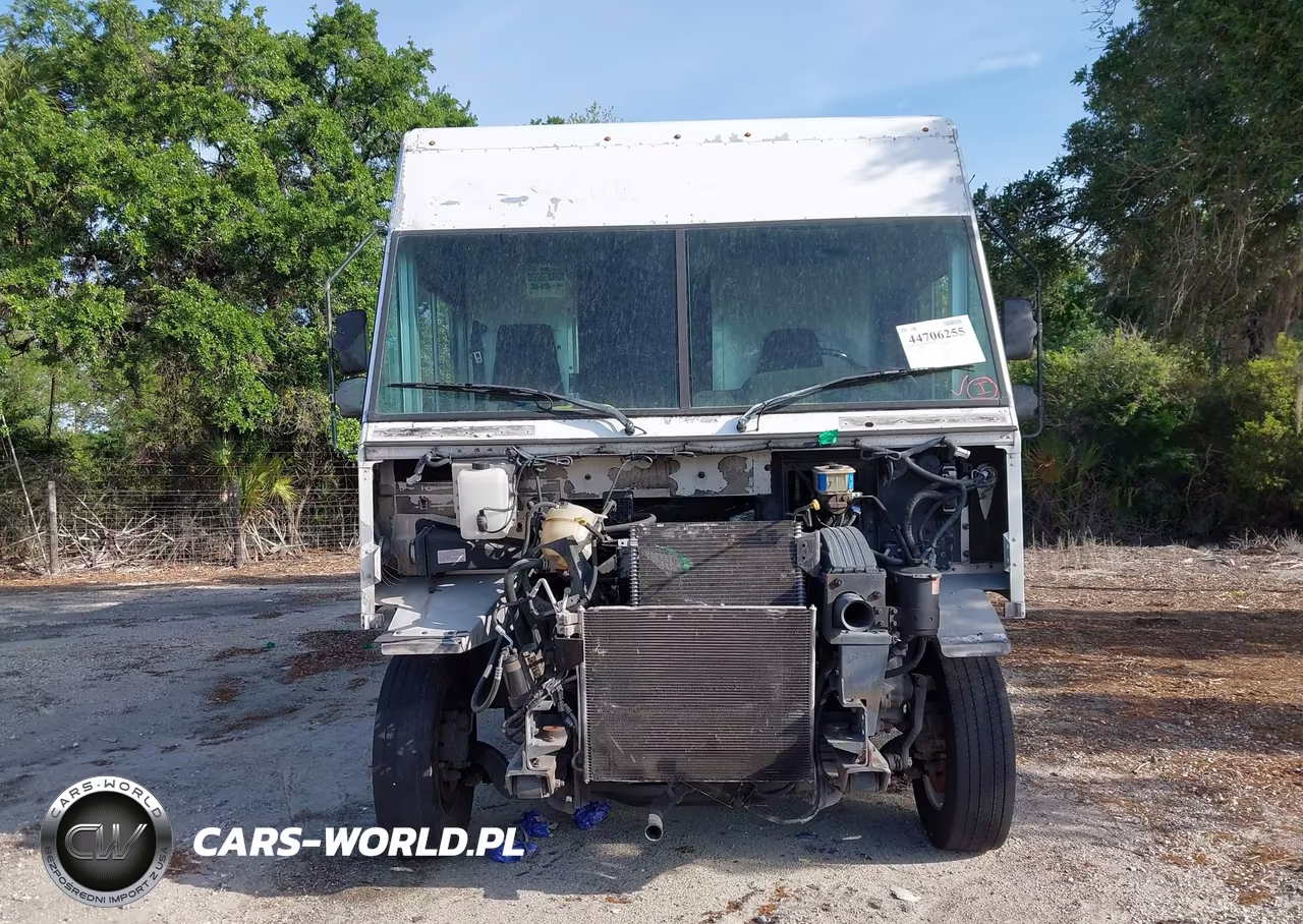 2016 Ford F-59 Commercial Stripped VIN:1F66F5KY7G0A08537 - 12