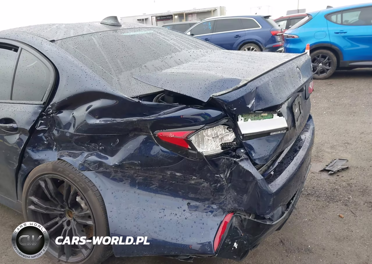 2022 BMW M5 VIN:WBS83CH02NCK64111 - 6