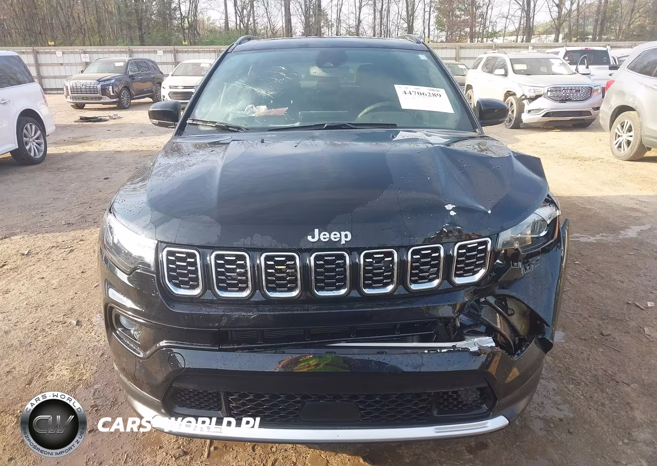 2025 Jeep Compass Limited 4X4 VIN:3C4NJDCN3ST560702 - 12