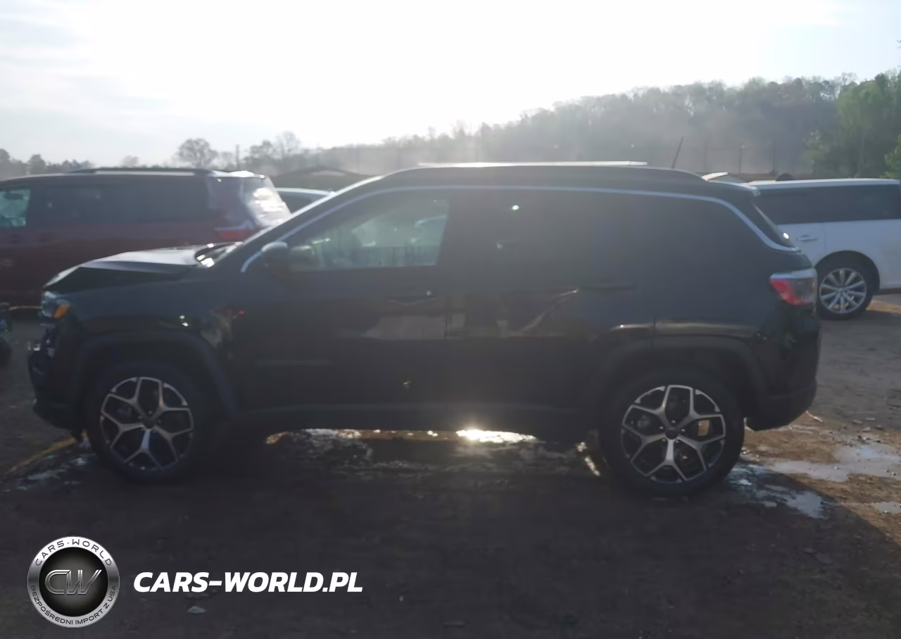 2025 Jeep Compass Limited 4X4 VIN:3C4NJDCN3ST560702 - 14
