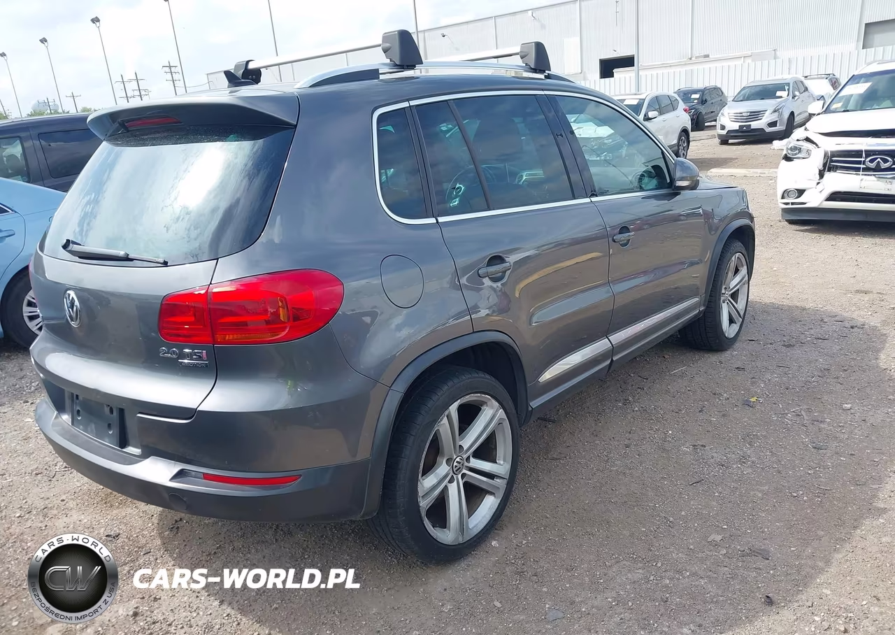 2014 Volkswagen Tiguan R-Line VIN:WVGBV3AX1EW010480 - 4