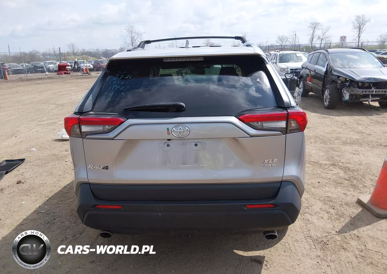 2020 Toyota Rav4 Xle VIN:JTMP1RFV5LD057908 - 17