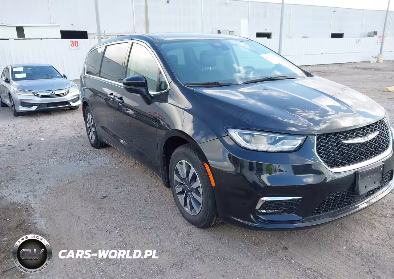 2023 Chrysler Pacifica Hybrid Touring L