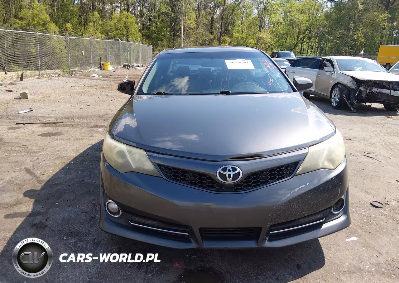 2014 Toyota Camry Se Sport VIN:4T1BF1FK4EU433242 - 12