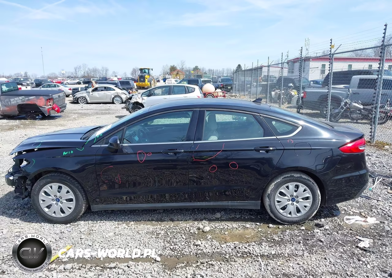 2020 Ford Fusion S VIN:3FA6P0G74LR140670 - 15