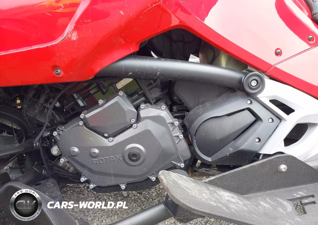 2023 Can-Am Spyder Roadster F3-T-F3 Limited VIN:2BXREDD22PV001931 - 9