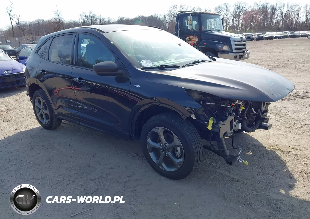2023 Ford Escape St-Line
