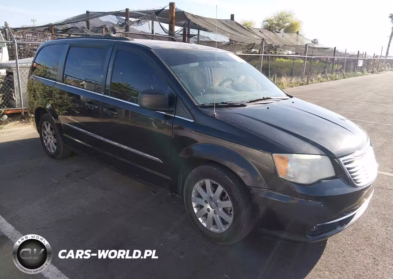 2014 Chrysler Town & Country Touring-L