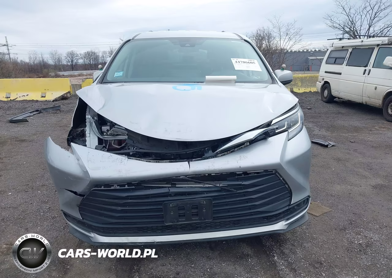 2022 Toyota Sienna Le VIN:5TDKRKEC7NS081550 - 12