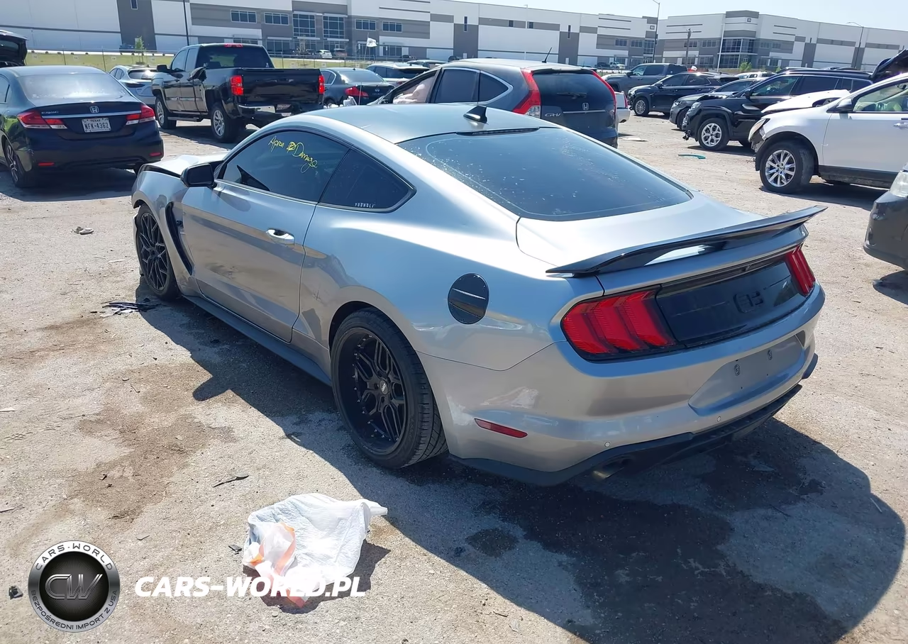 2022 Ford Mustang Ecoboost Premium Fastback VIN:1FA6P8TH3N5106111 - 3