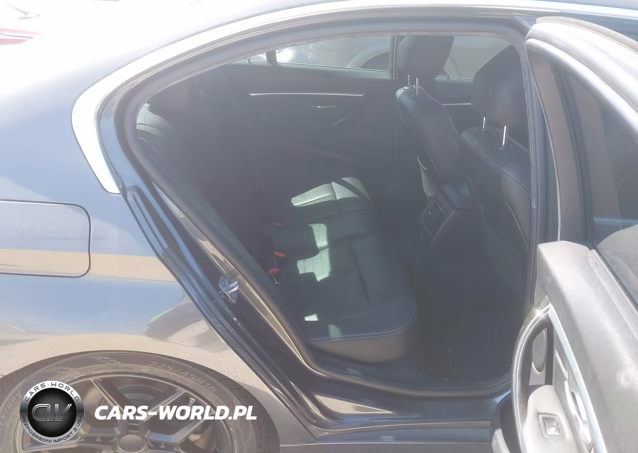 2018 BMW 330I VIN:WBA8B9C57JK677266 - 8