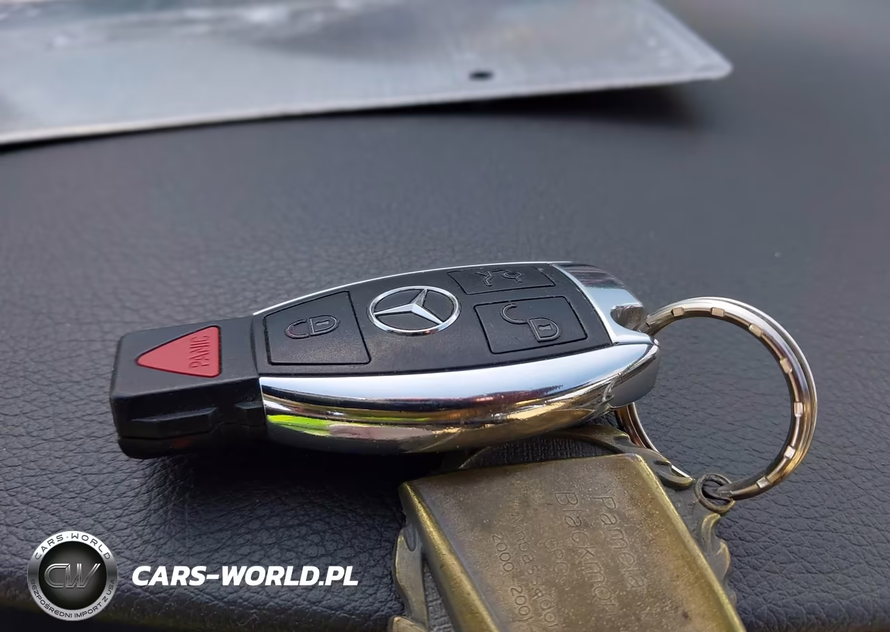2014 Mercedes-Benz C 350 Sport VIN:WDDGF5HBXEA945691 - 11