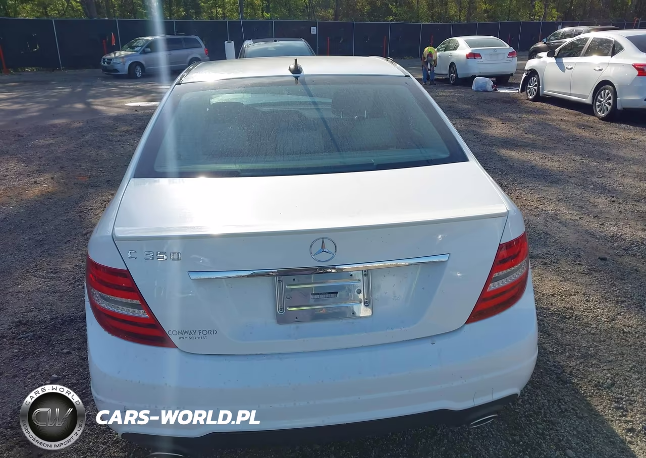 2014 Mercedes-Benz C 350 Sport VIN:WDDGF5HBXEA945691 - 16
