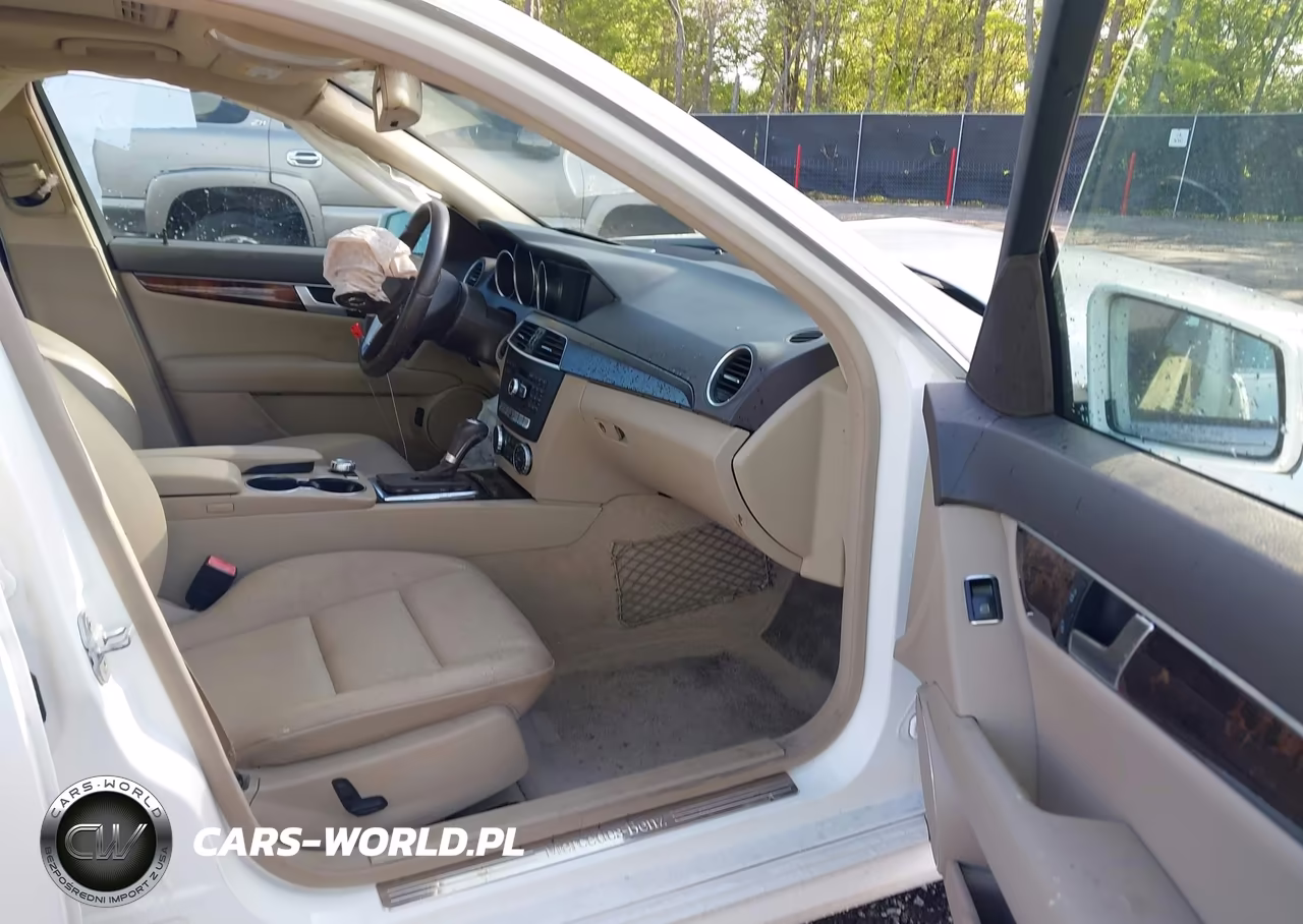 2014 Mercedes-Benz C 350 Sport VIN:WDDGF5HBXEA945691 - 5