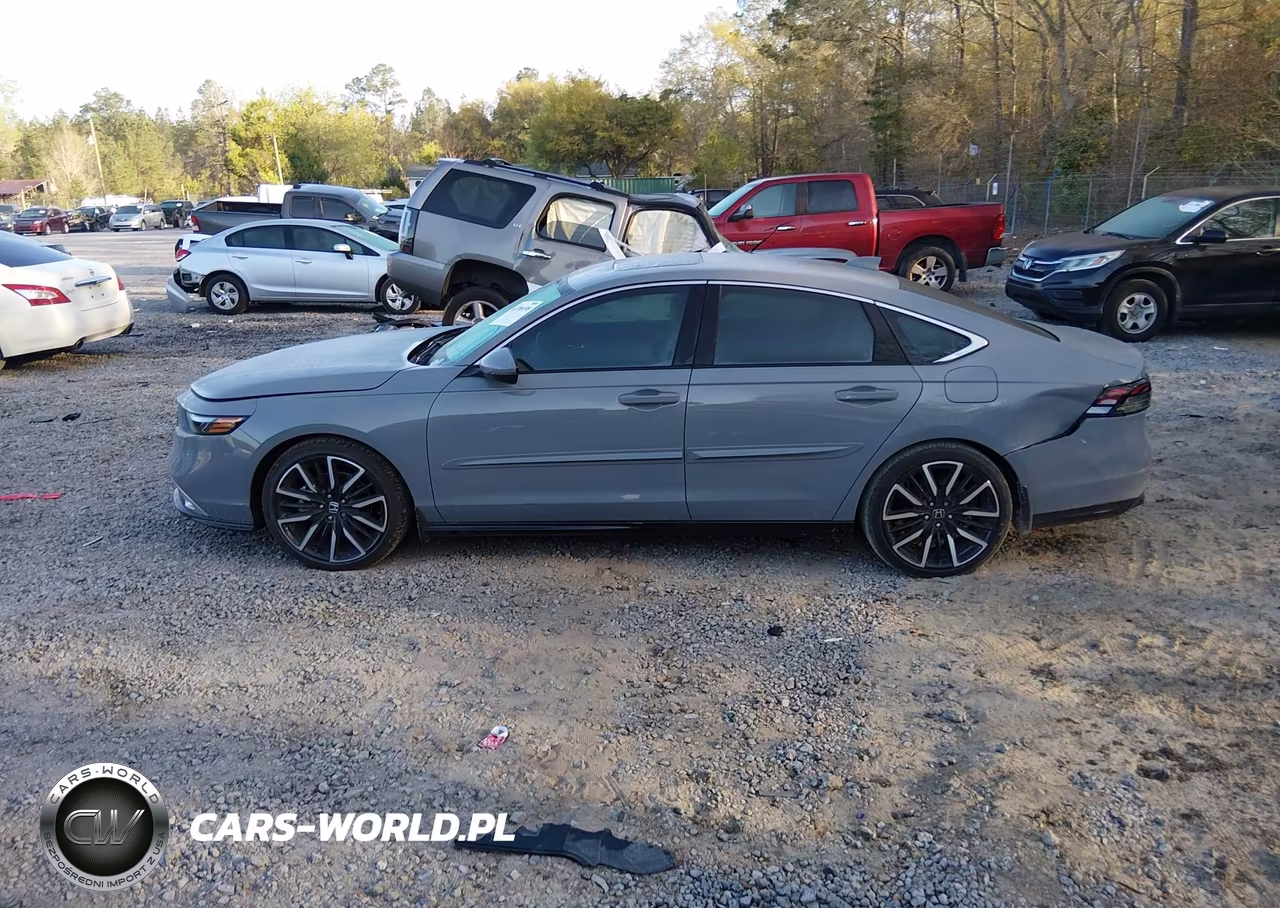 2025 Honda Accord Hybrid Touring VIN:1HGCY2F82SA045308 - 14