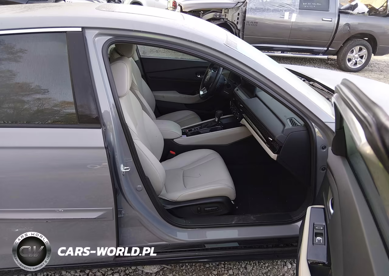 2025 Honda Accord Hybrid Touring VIN:1HGCY2F82SA045308 - 5