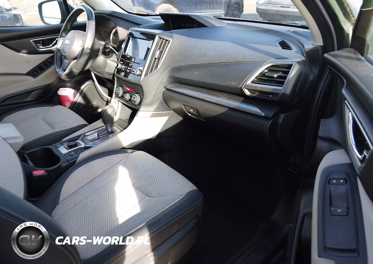 2023 Subaru Forester Premium VIN:JF2SKADC5PH477906 - 5
