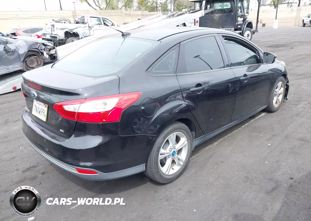 2013 Ford Focus Se VIN:1FADP3F27DL153704 - 4