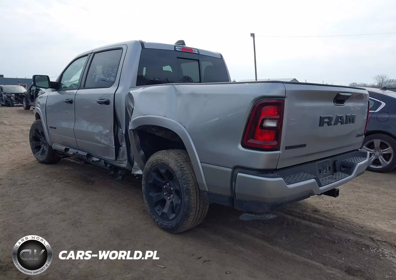 2025 Ram 1500 Big Horn 4X4 5'7 Box VIN:1C6RRFFG4SN245806 - 3
