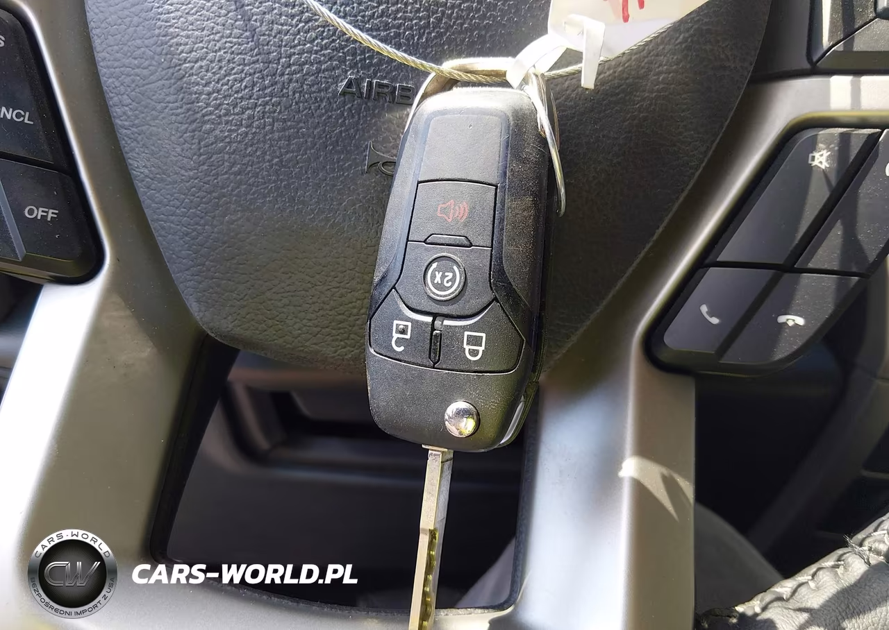 2022 Ford F-250 Lariat VIN:1FT8W2BT0NEF74693 - 10