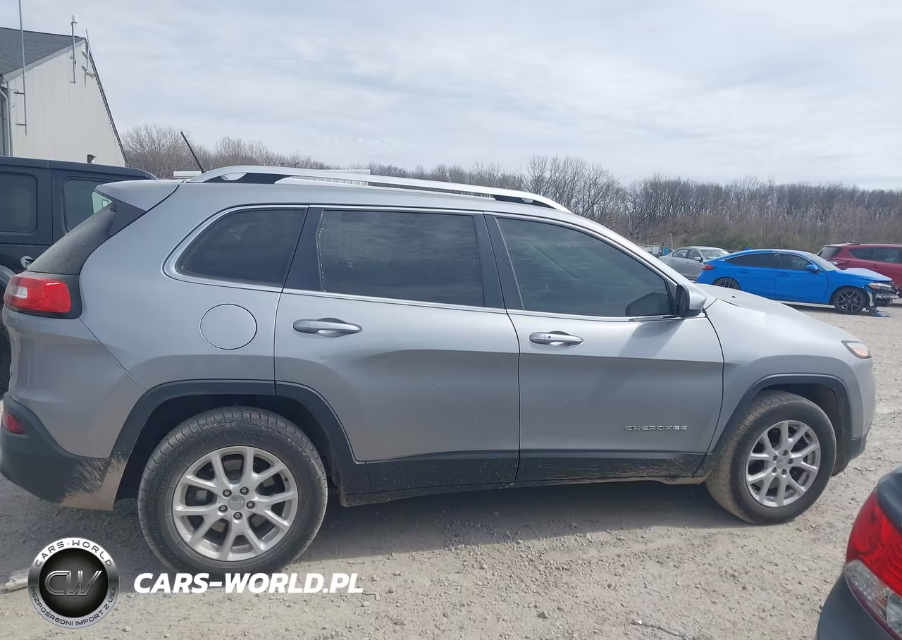2014 Jeep Cherokee Latitude VIN:1C4PJMCB2EW198245 - 13