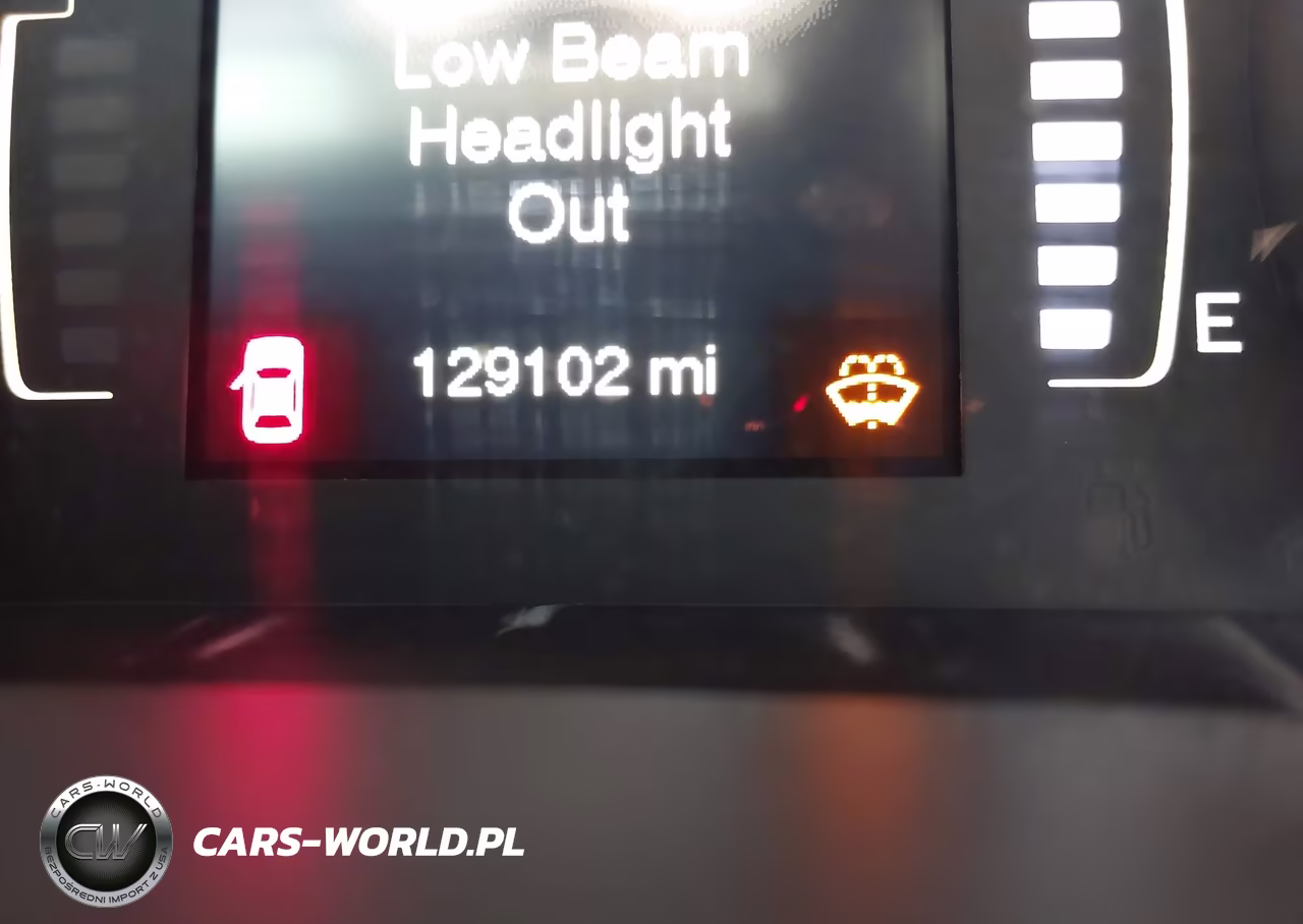2014 Jeep Cherokee Latitude VIN:1C4PJMCB2EW198245 - 15
