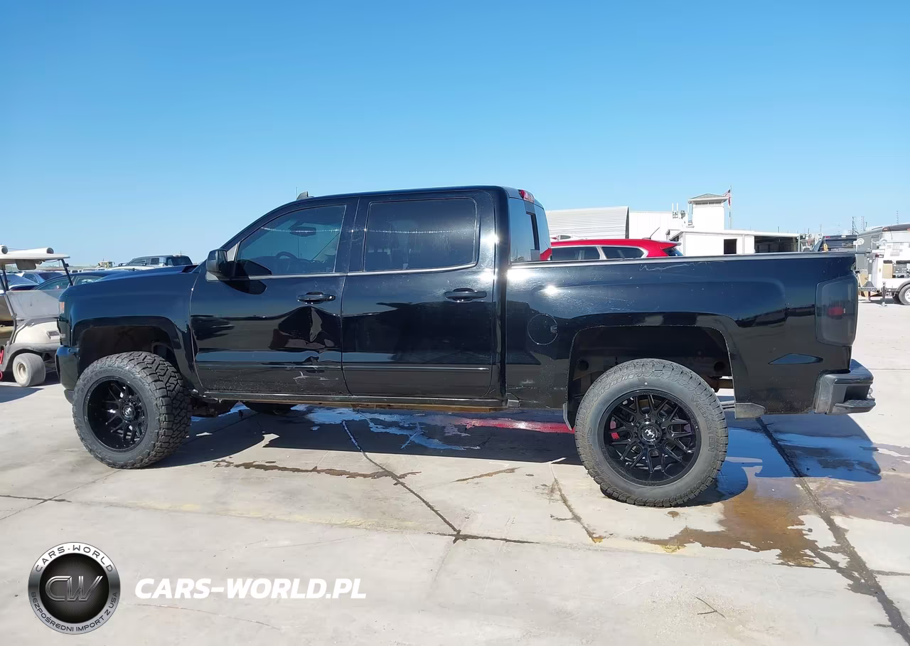 2018 Chevrolet Silverado 1500 2Lt VIN:3GCUKREC1JG404053 - 14