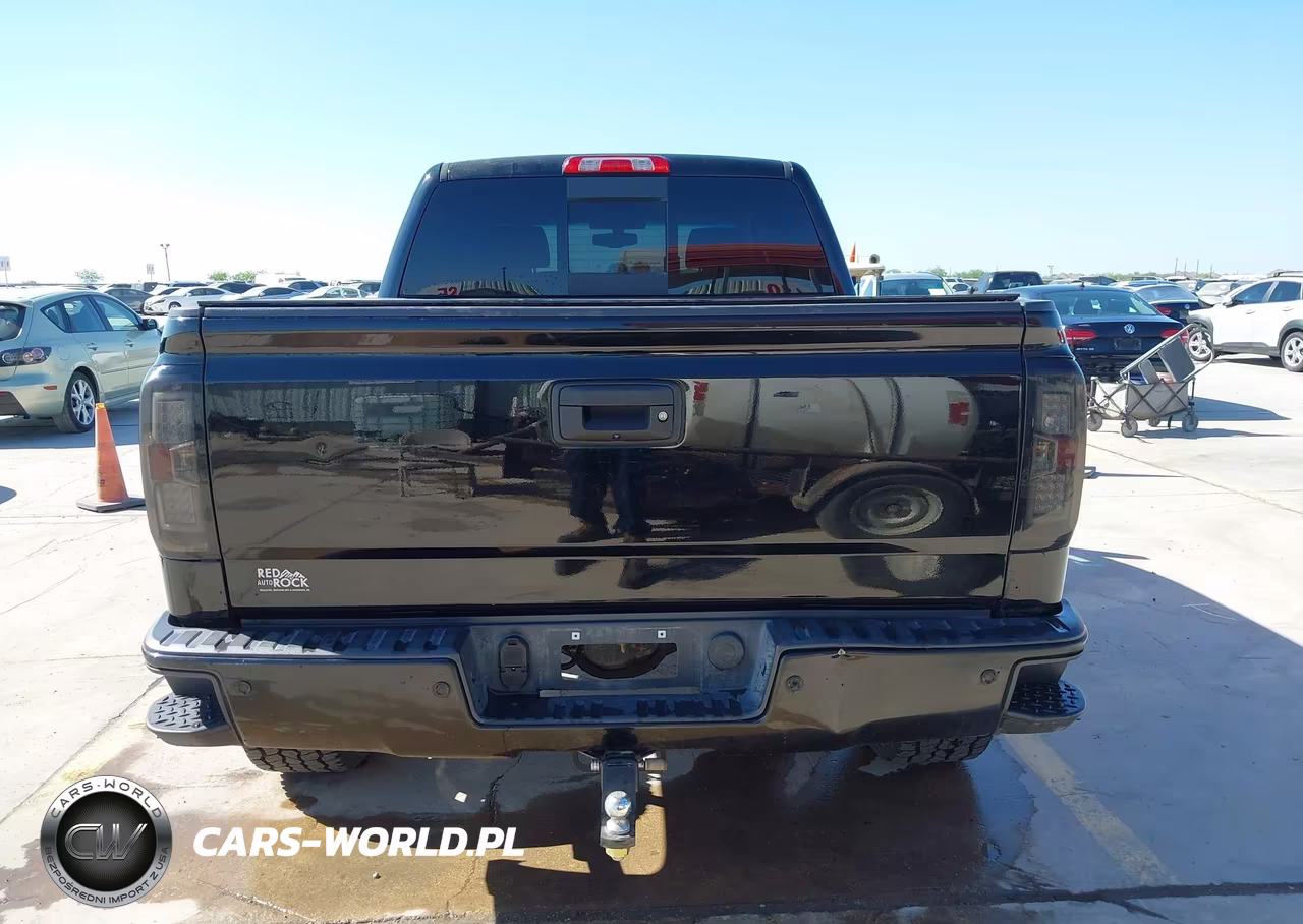 2018 Chevrolet Silverado 1500 2Lt VIN:3GCUKREC1JG404053 - 16