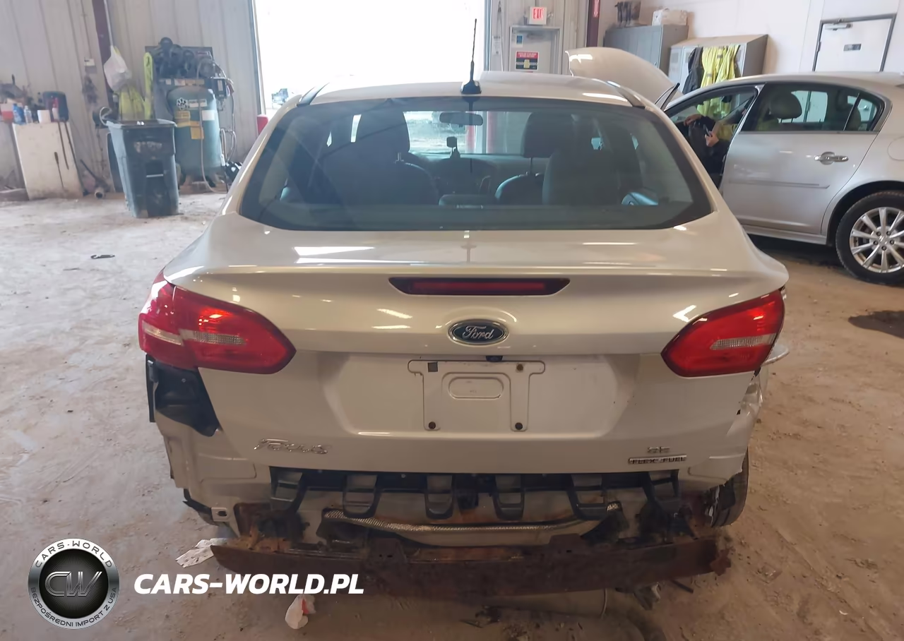 2016 Ford Focus Se VIN:1FADP3F29GL286162 - 16