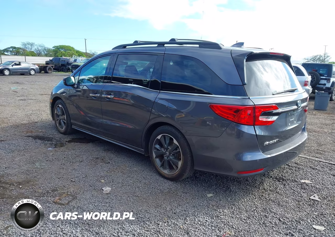 2023 Honda Odyssey Elite VIN:5FNRL6H90PB032379 - 3