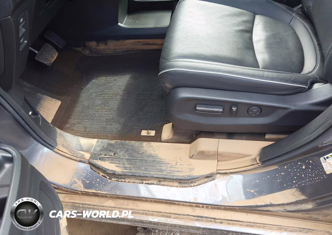 2023 Honda Odyssey Elite VIN:5FNRL6H90PB032379 - 6