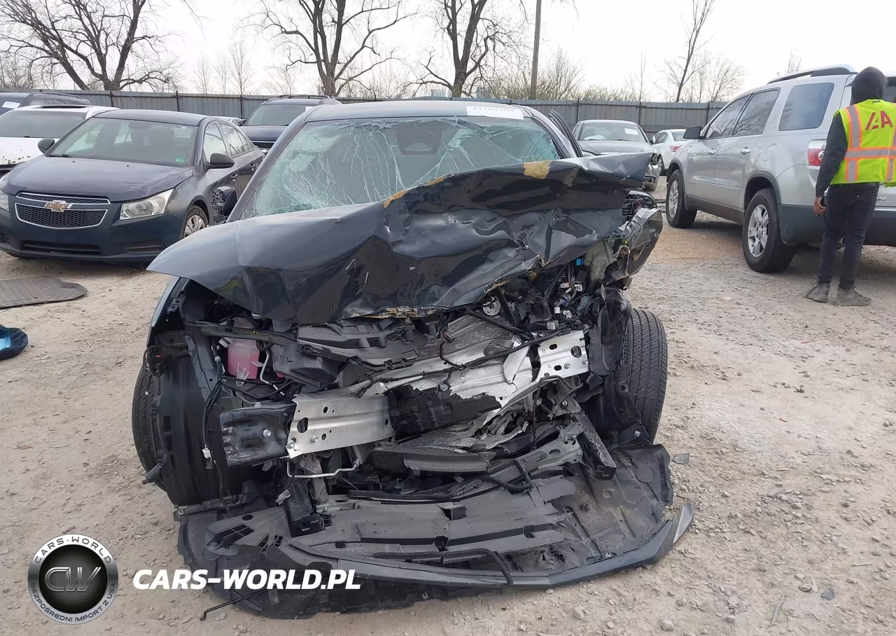 2026 Toyota Camry Le VIN:4T1DAACKXTU251330 - 13
