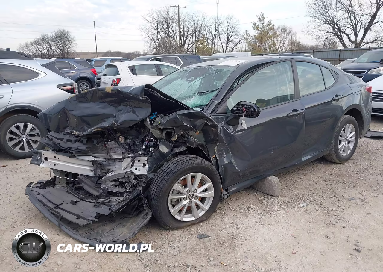 2026 Toyota Camry Le VIN:4T1DAACKXTU251330 - 2