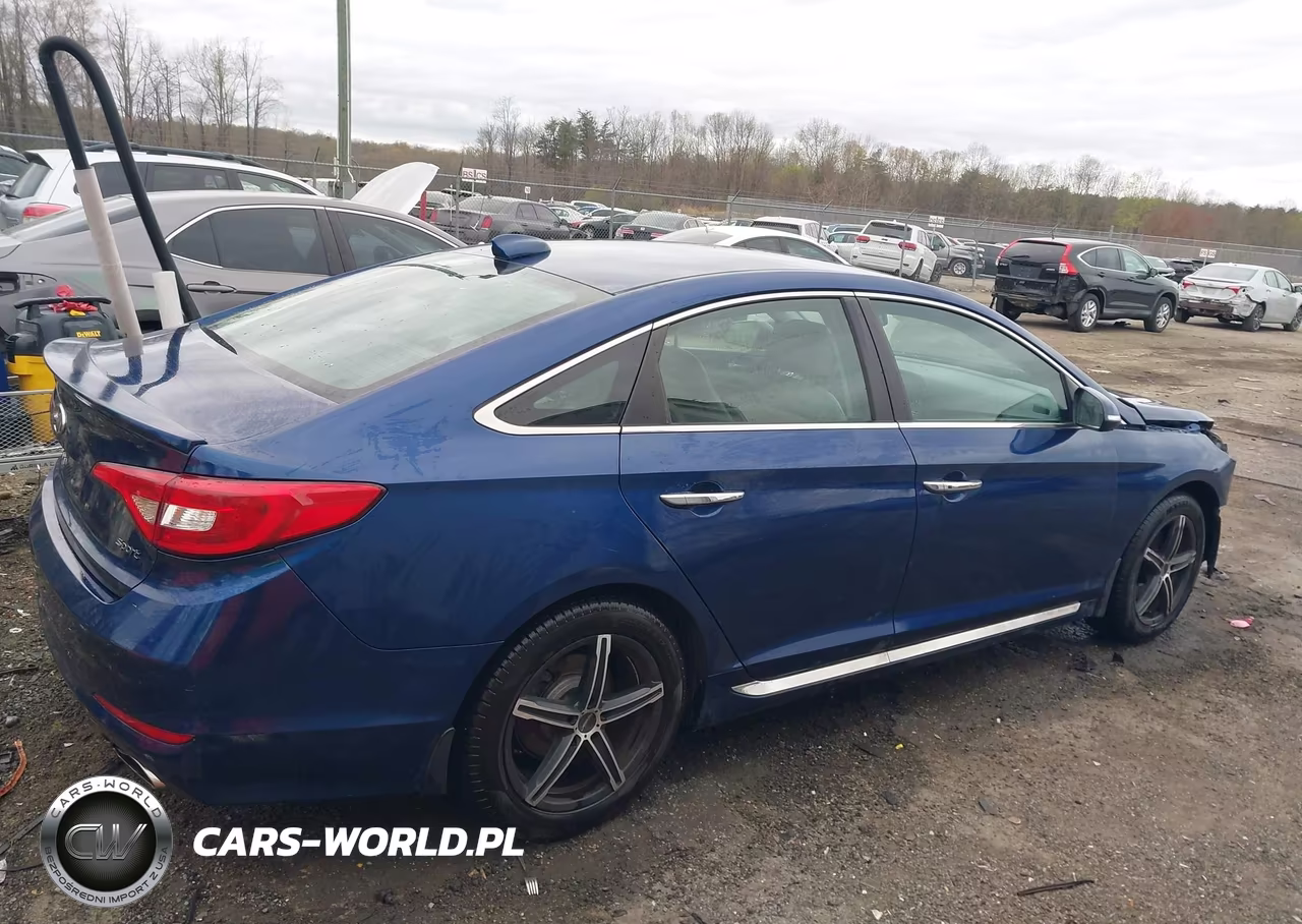 2015 Hyundai Sonata Sport VIN:5NPE34AF3FH113623 - 14