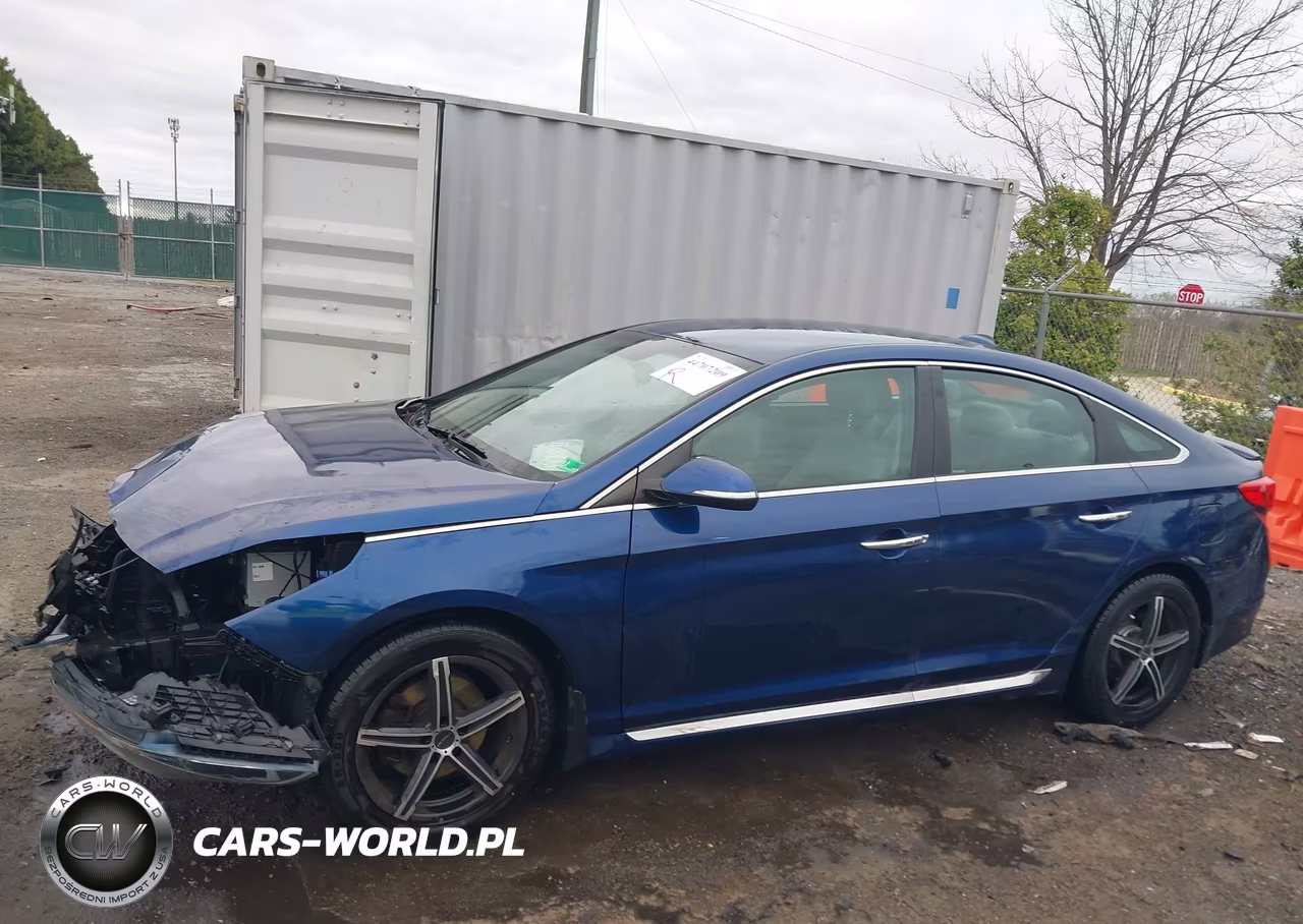 2015 Hyundai Sonata Sport VIN:5NPE34AF3FH113623 - 15
