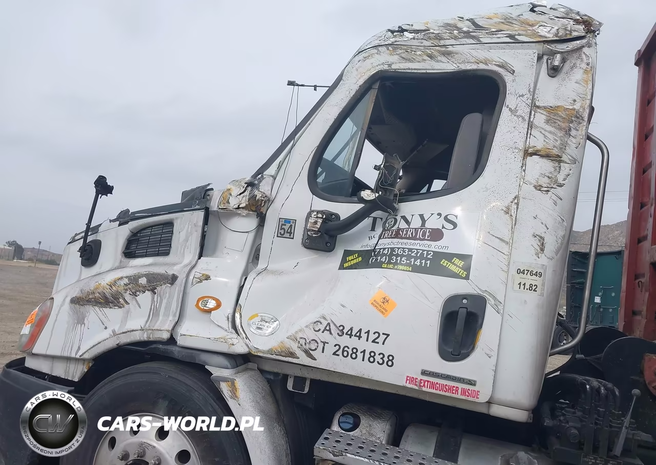 2012 Freightliner Cascadia 113 VIN:1FUJGBDV9CSBT0316 - 14
