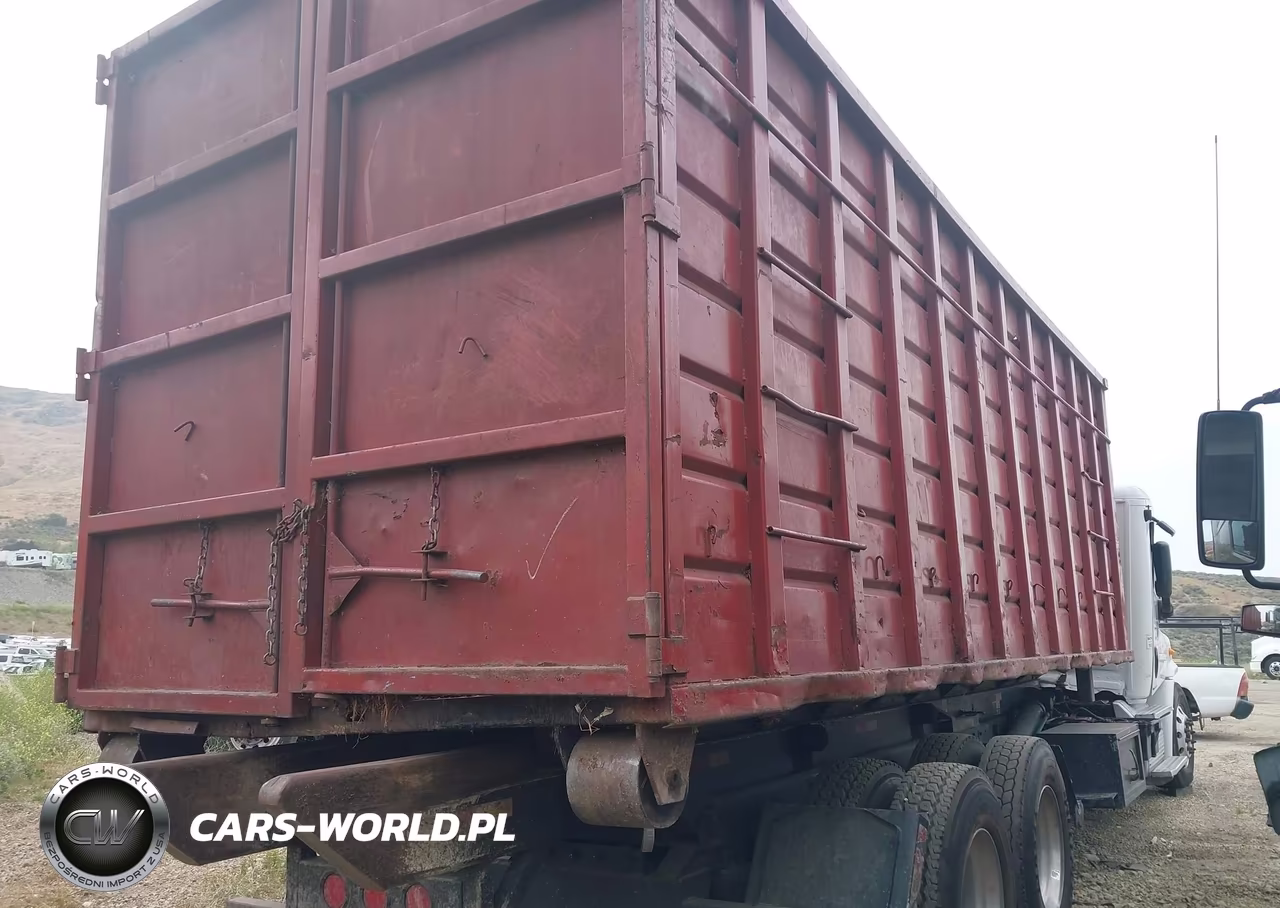 2012 Freightliner Cascadia 113 VIN:1FUJGBDV9CSBT0316 - 4