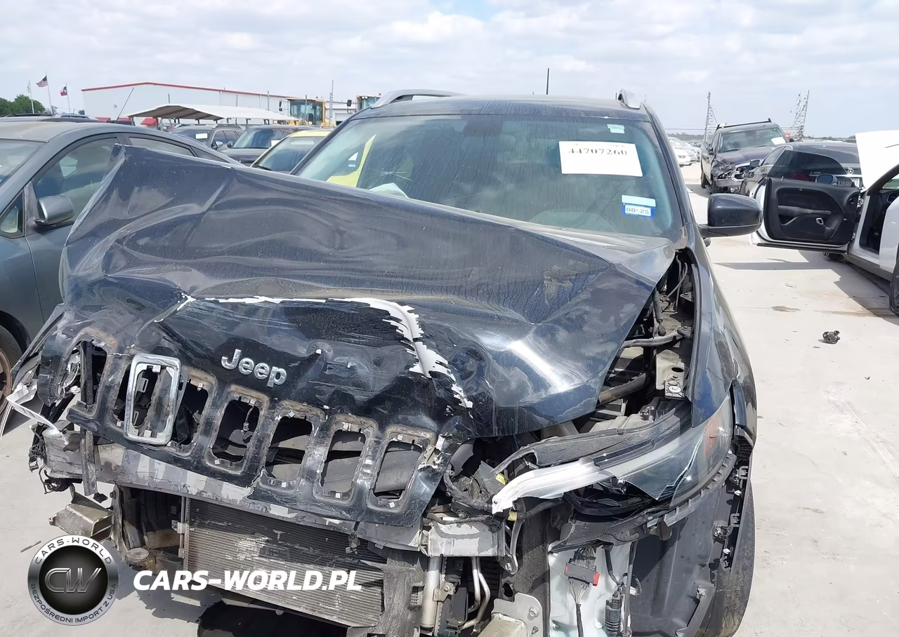 2019 Jeep Cherokee Latitude Fwd VIN:1C4PJLCB6KD144786 - 11
