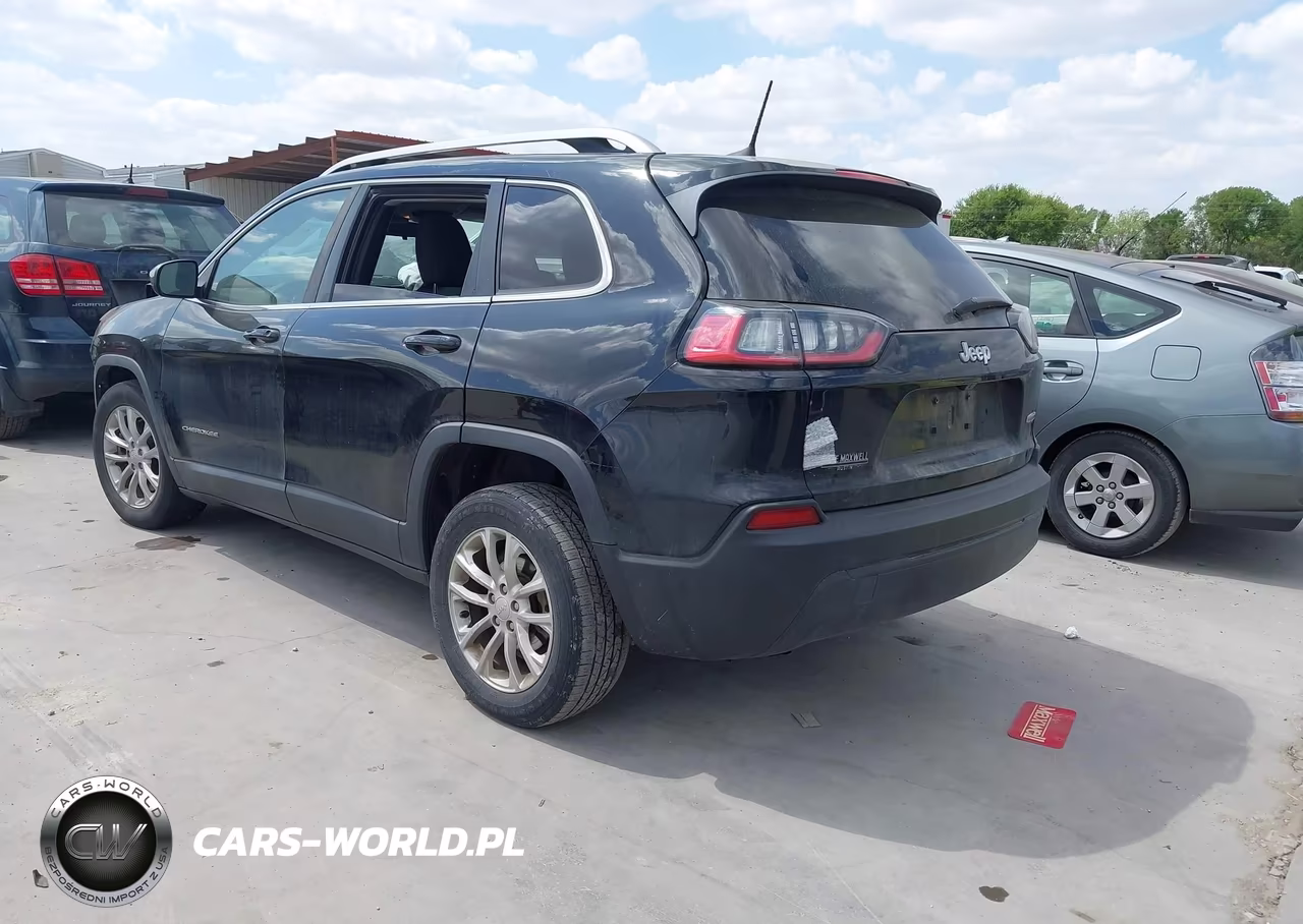 2019 Jeep Cherokee Latitude Fwd VIN:1C4PJLCB6KD144786 - 3