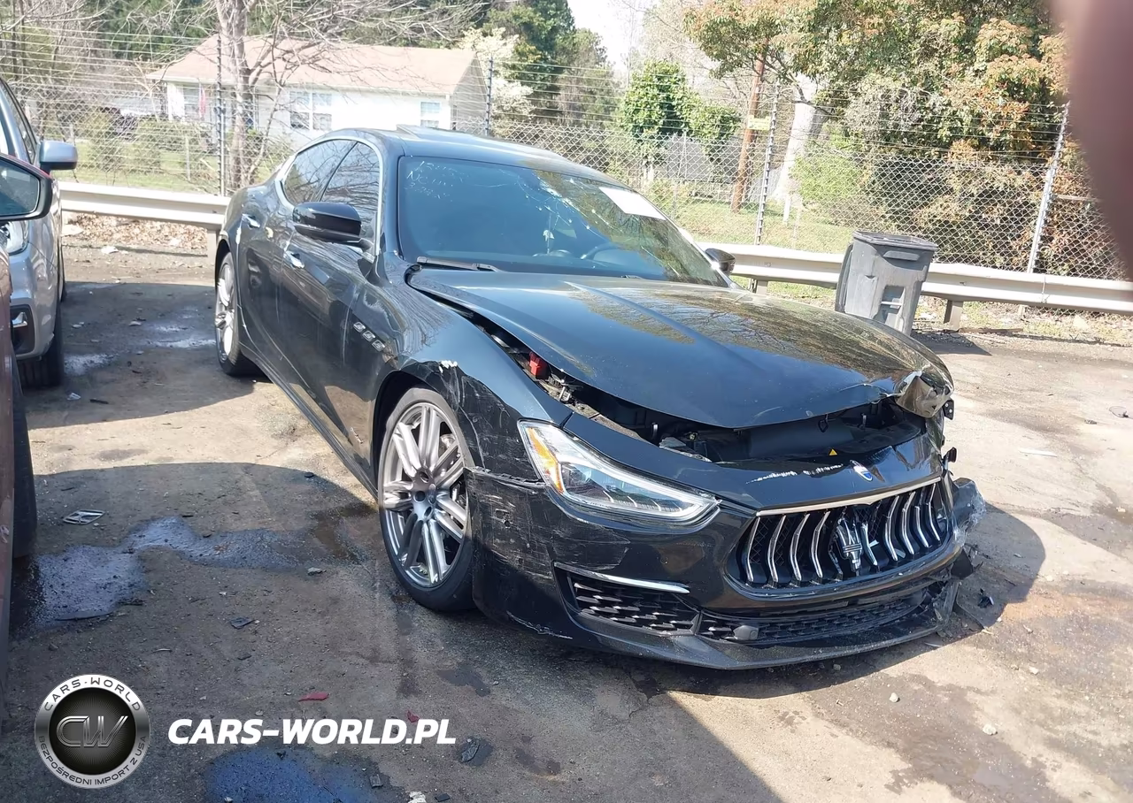 2018 Maserati Ghibli S Q4 Granlusso – zdjęcie 1 z 17