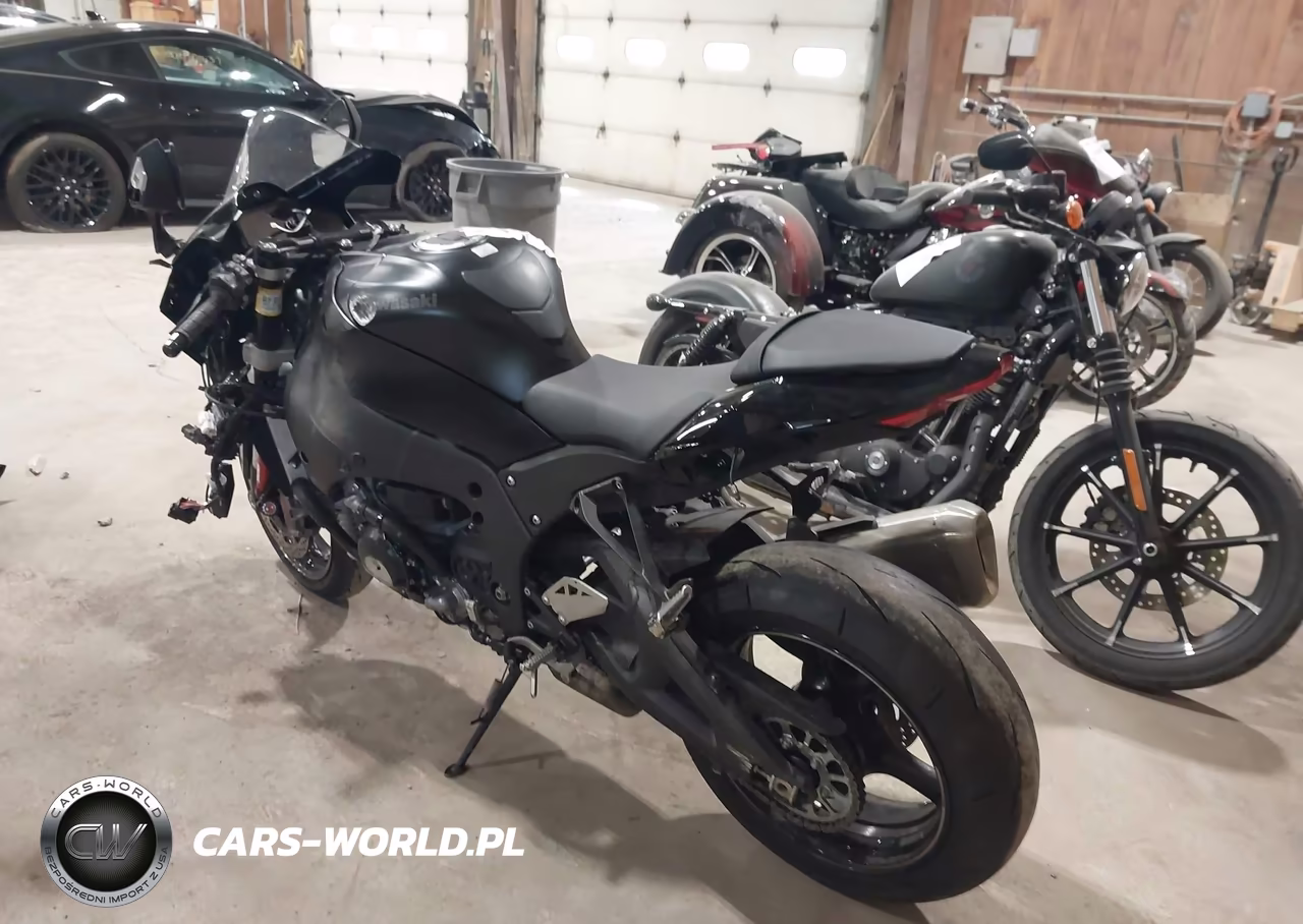2025 Kawasaki Zx1002 L VIN:JKBZXVL11SA019910 - 3