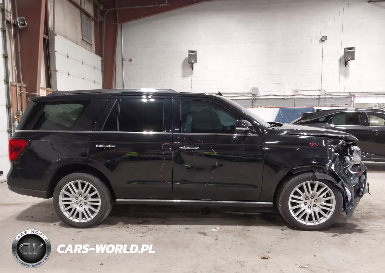 2024 Ford Expedition Limited VIN:1FMJU2A84REA76356 - 13
