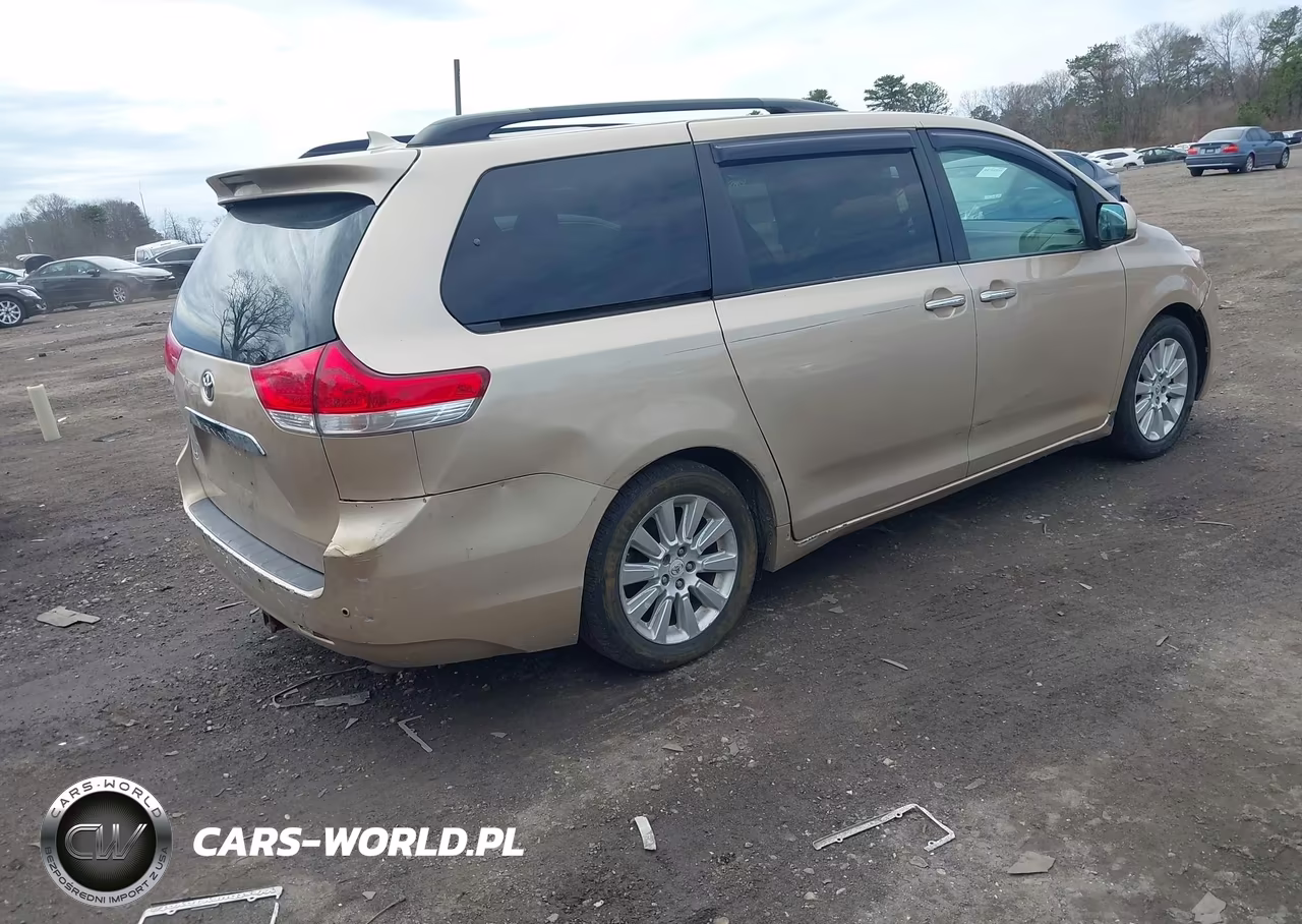 2011 Toyota Sienna Limited V6 VIN:5TDYK3DC7BS005487 - 4