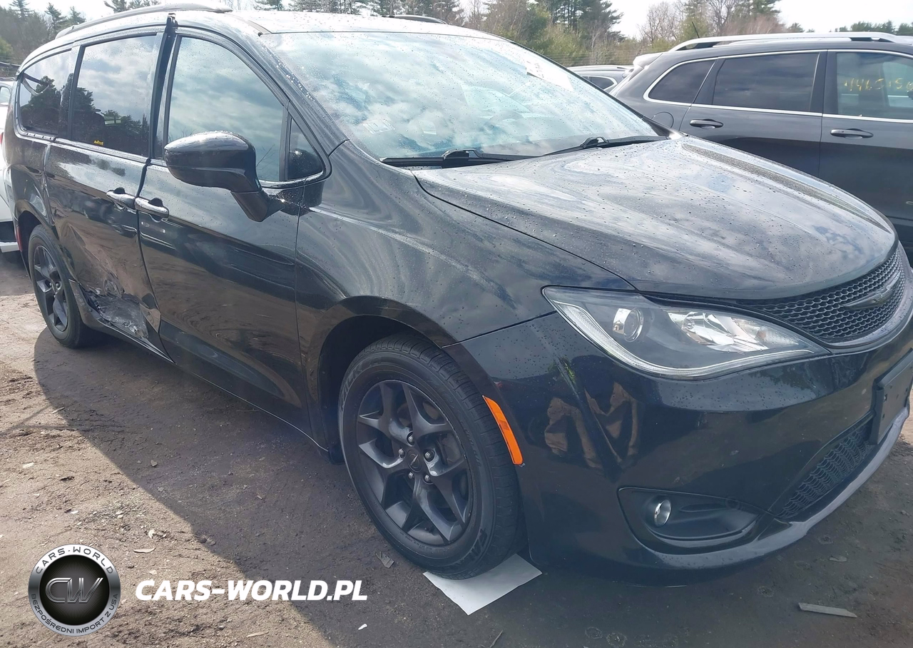 2018 Chrysler Pacifica Touring L
