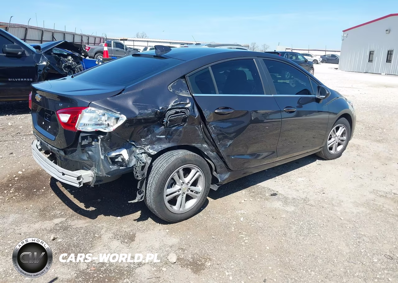 2017 Chevrolet Cruze Lt Auto VIN:1G1BE5SM3H7117865 - 4