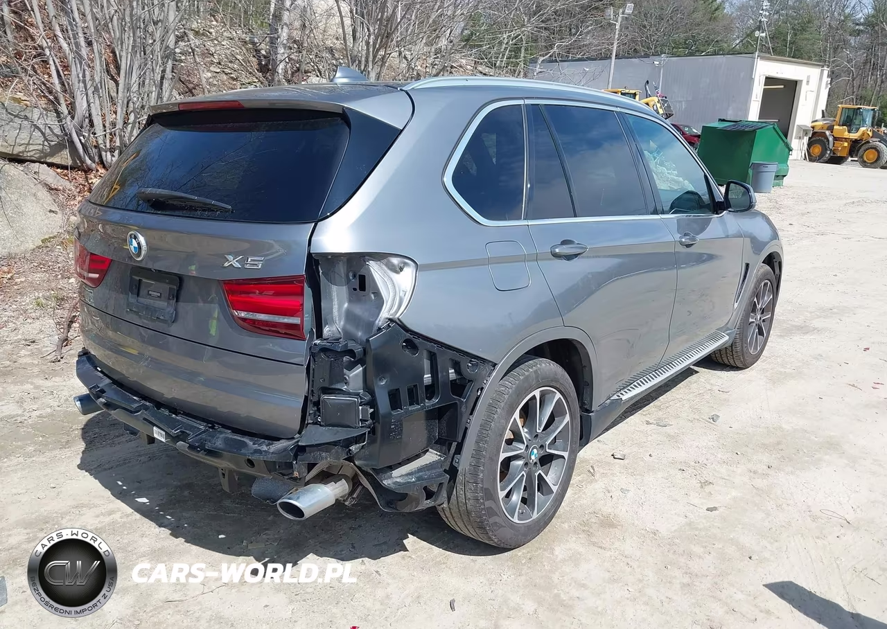 2017 BMW X5 xDrive35I VIN:5UXKR0C36H0V70146 - 4