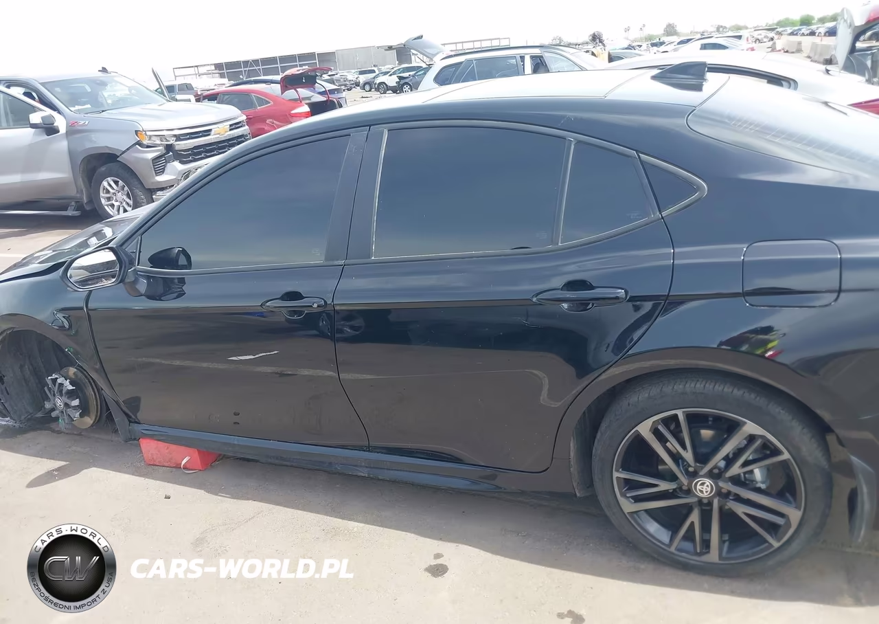 2025 Toyota Camry Xse VIN:4T1DAACK9SU040828 - 14
