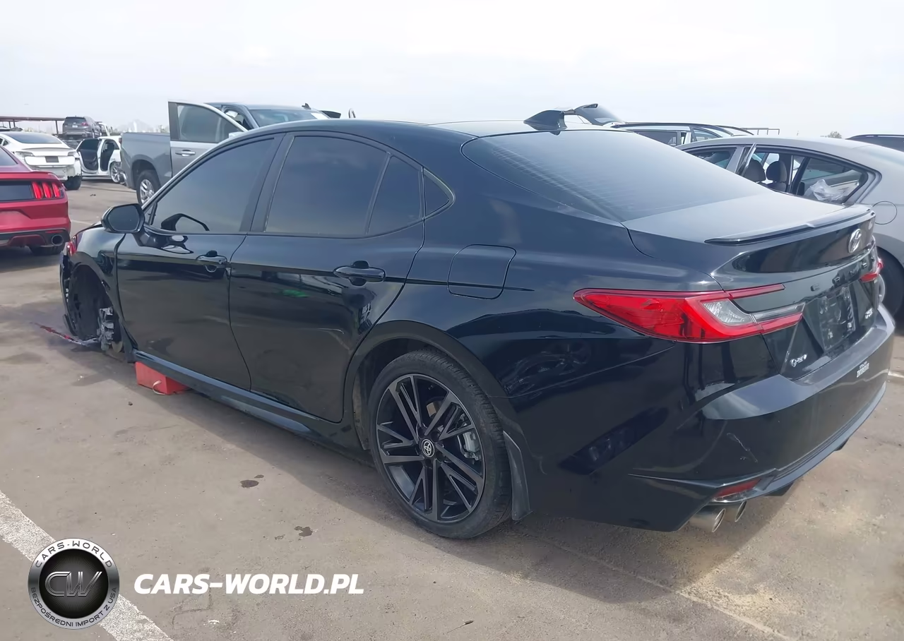 2025 Toyota Camry Xse VIN:4T1DAACK9SU040828 - 3