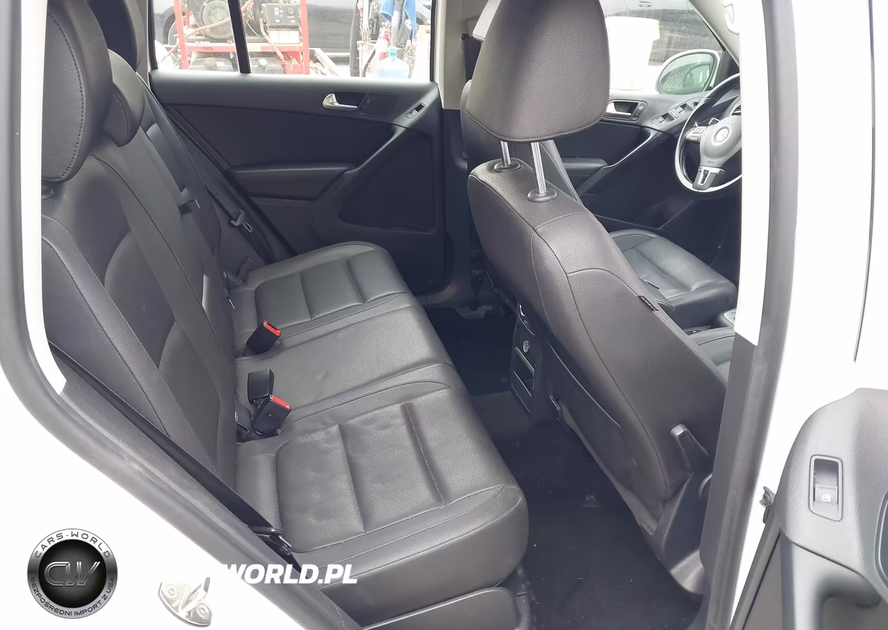 2016 Volkswagen Tiguan S VIN:WVGBV7AX5GW602328 - 8