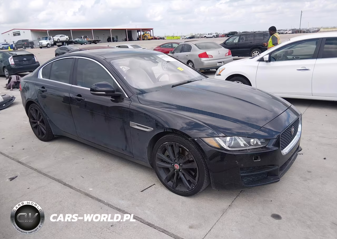 2017 Jaguar Xe 35T Prestige